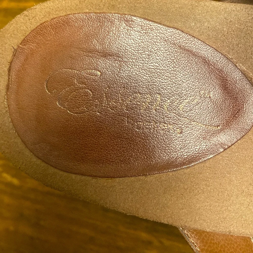 Essence by Aetrex Size 7 Sandals - Picture 3 of 3